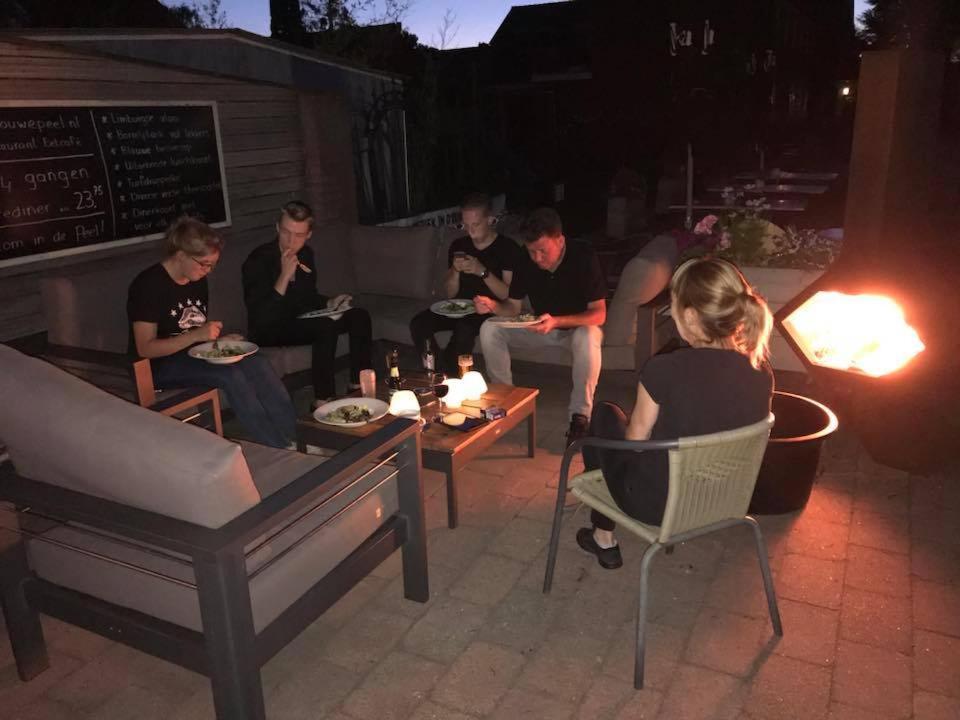 Hotel Restaurant In D'Ouwe Peel Helenaveen Bagian luar foto